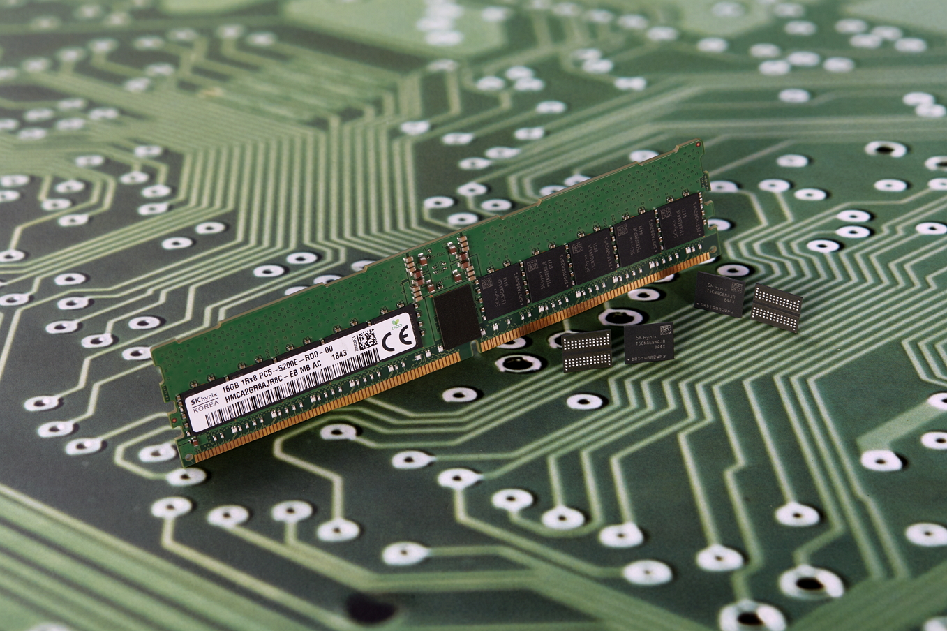SK-Hynix-1Ynm-DDR5-DRAM.jpg